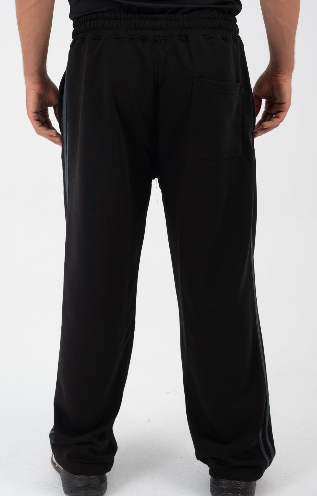 Two lines Wide-Leg Black Sweatpants