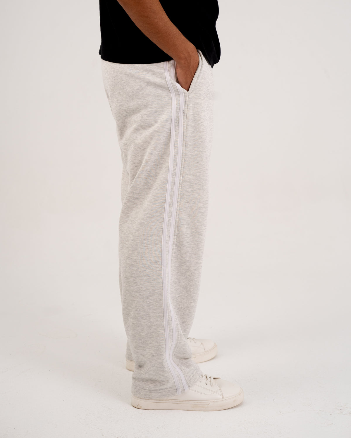 Two lines Wide-Leg Sweatpants